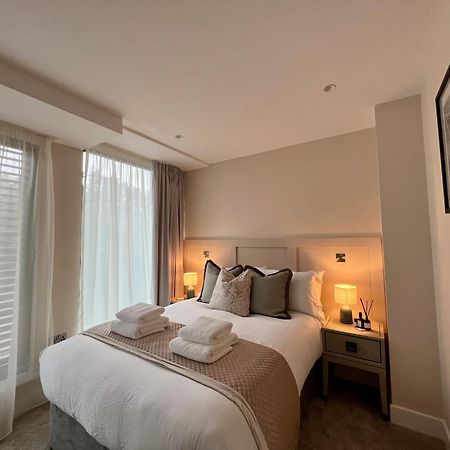 Апартаменты The Noir Blanc Retreat At Ryedale House Йорк Экстерьер фото